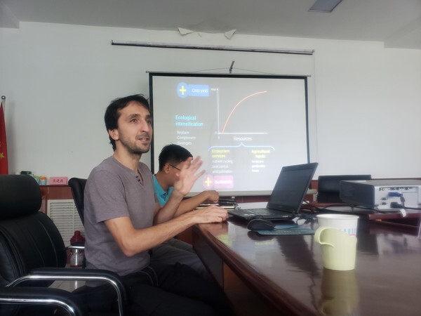 Research stay in Beijing on bee ecology and biodiversity conservation projects